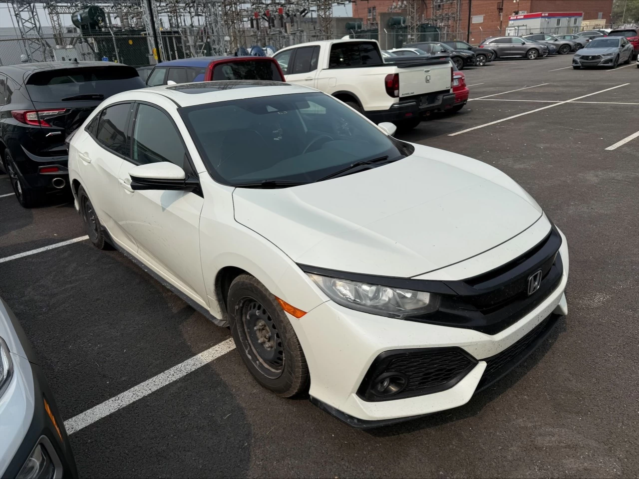 2019 Honda Civic Sport https://www.acuramontrealcentre.com/resize/b990ff35b810a3abc0cc817b2ca24889-1