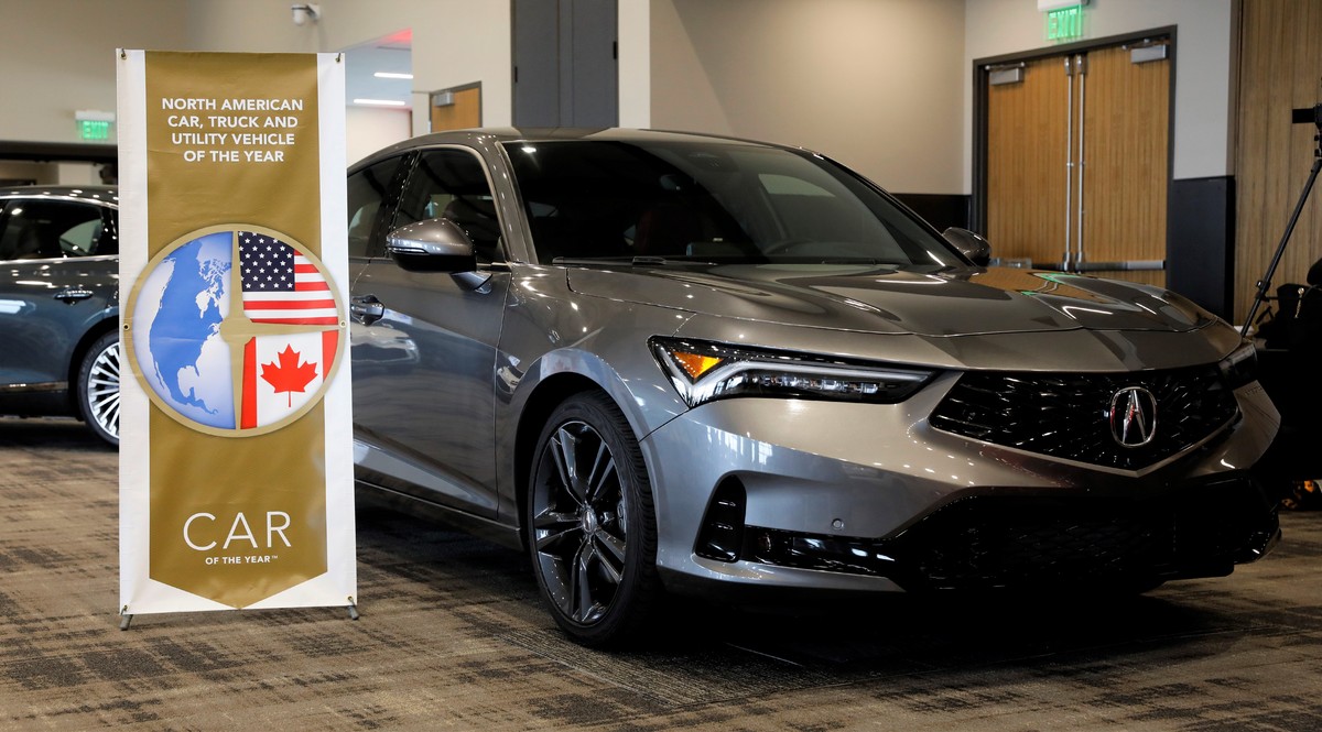 Gray Acura Integra, North American Car of the Year 2023