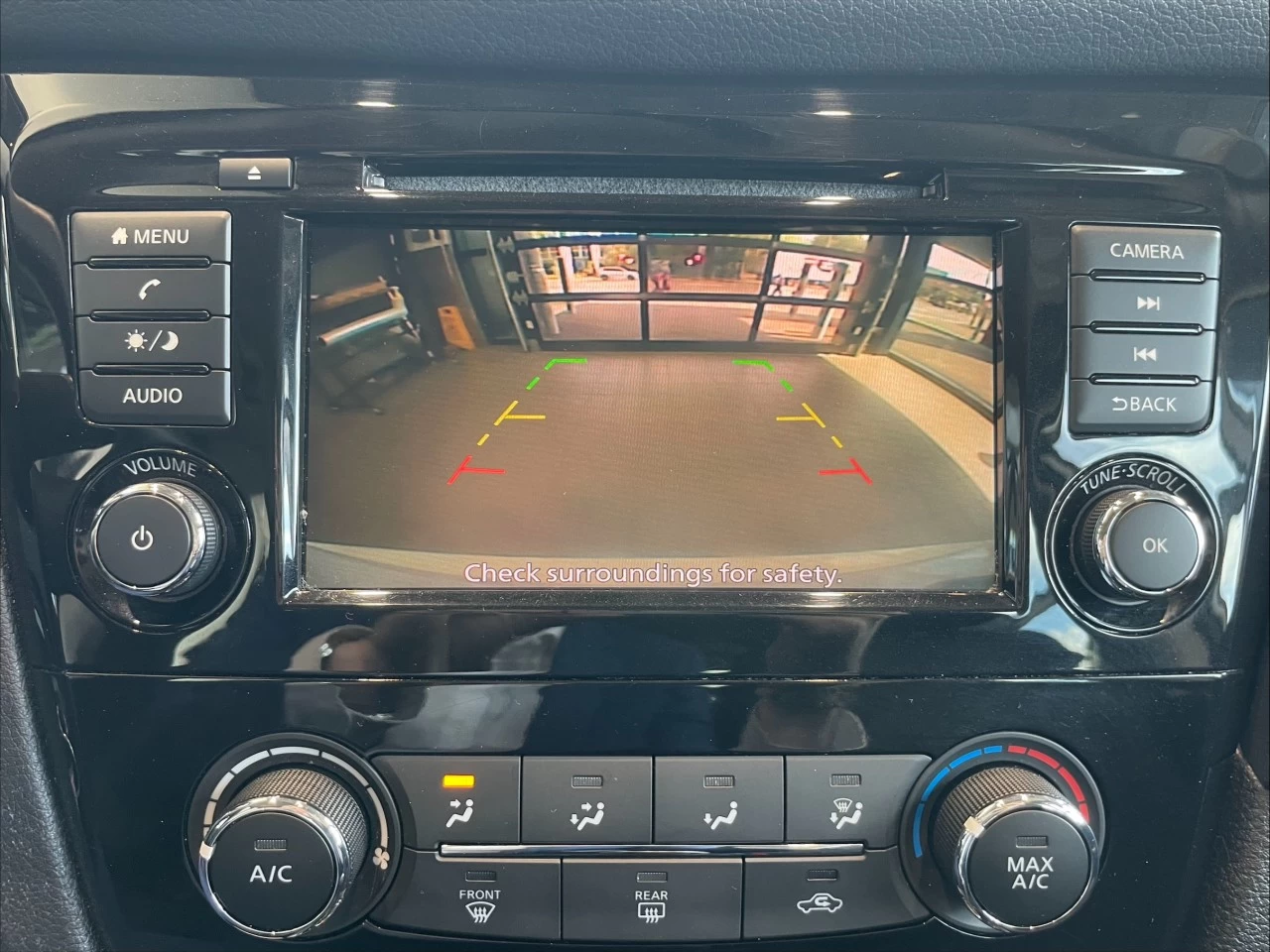 2019 Nissan Rogue S https://www.acuramontrealcentre.com/resize/b990ff35b810a3abc0cc817b2ca24889-1