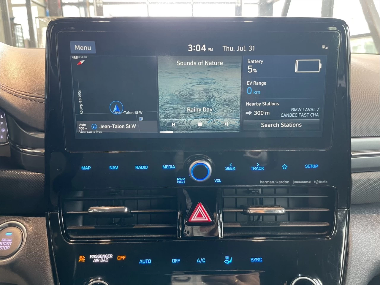 2020 Hyundai Ioniq Preferred https://www.acuramontrealcentre.com/resize/b990ff35b810a3abc0cc817b2ca24889-1