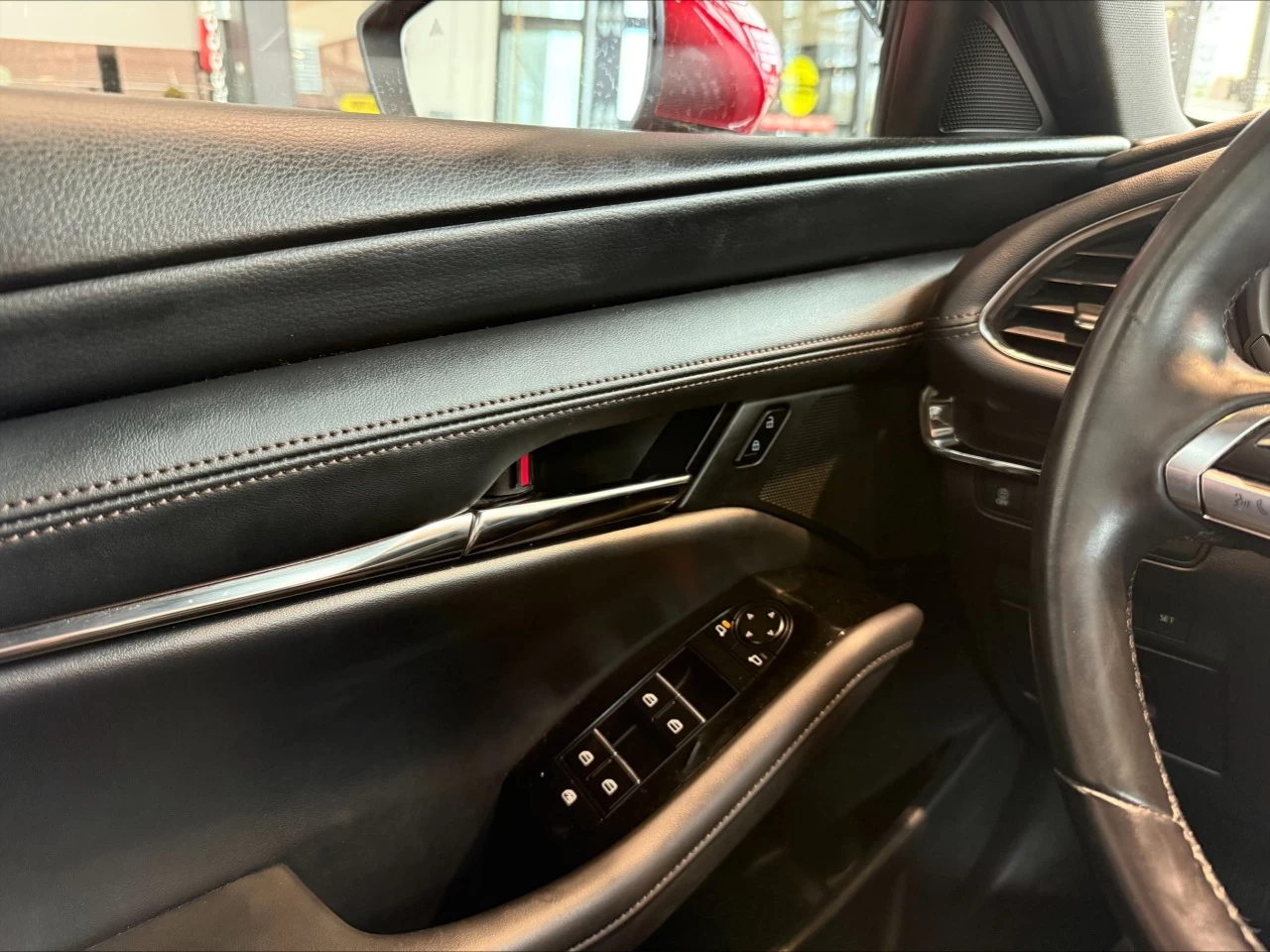 2022 Mazda 3 Sport GS https://www.acuramontrealcentre.com/resize/b990ff35b810a3abc0cc817b2ca24889-1