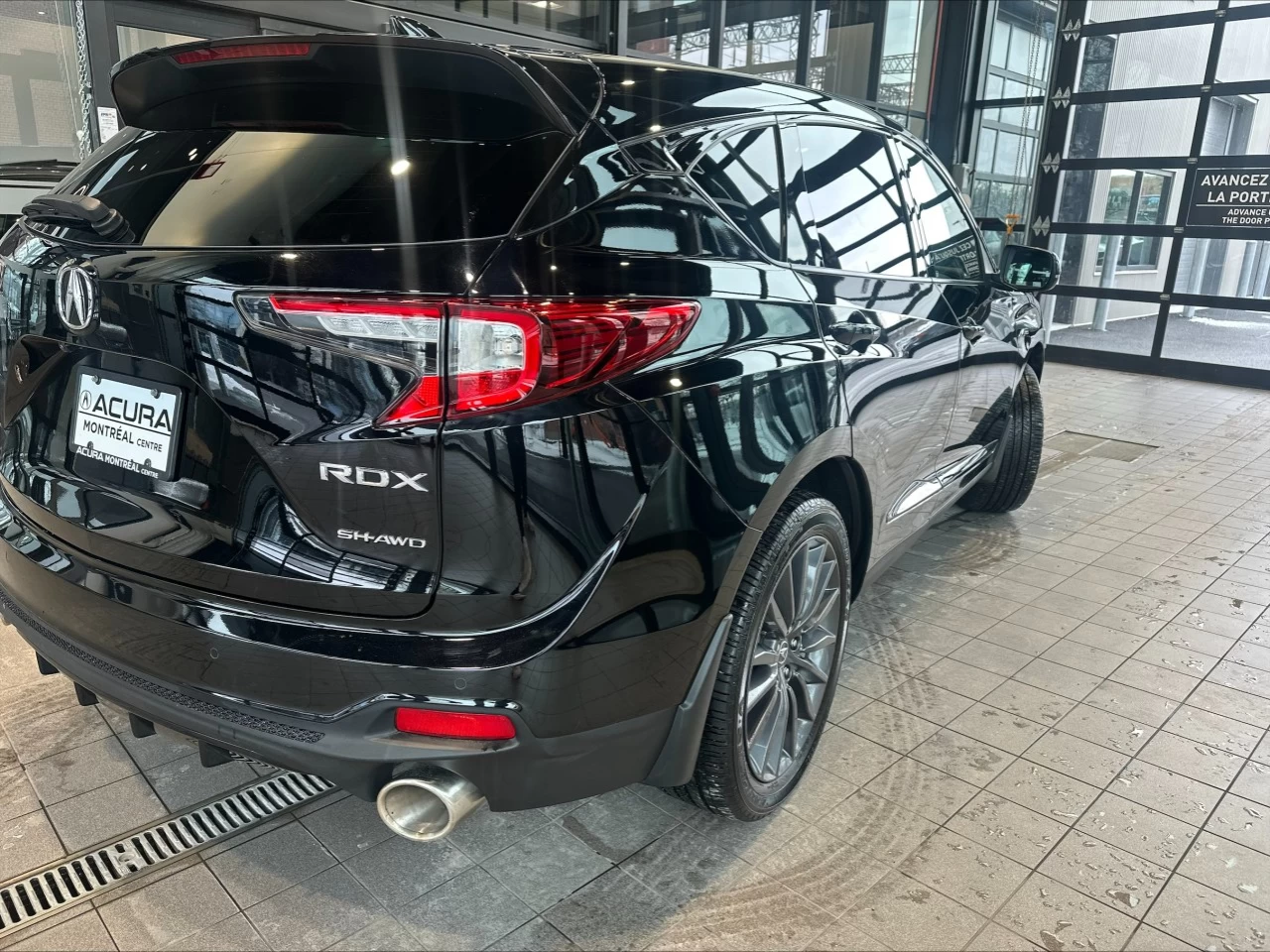 2022 Acura RDX Platinum Elite A-Spec https://www.acuramontrealcentre.com/resize/b990ff35b810a3abc0cc817b2ca24889-1