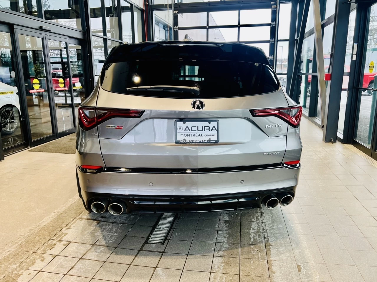 2024 Acura MDX Type S Ultra https://www.acuramontrealcentre.com/resize/b990ff35b810a3abc0cc817b2ca24889-1