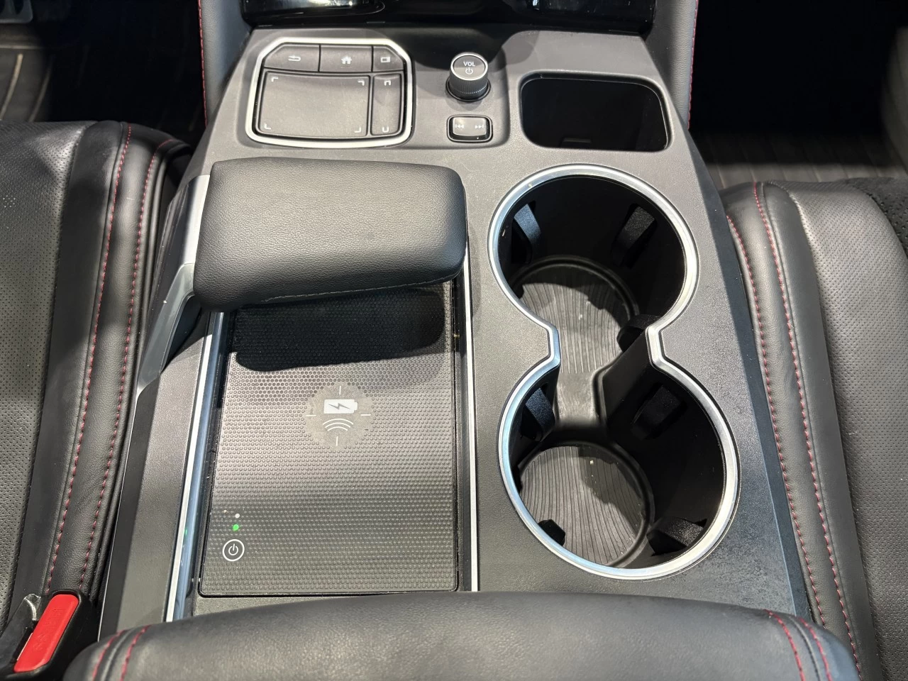 2022 Acura MDX A-Spec https://www.acuramontrealcentre.com/resize/b990ff35b810a3abc0cc817b2ca24889-1