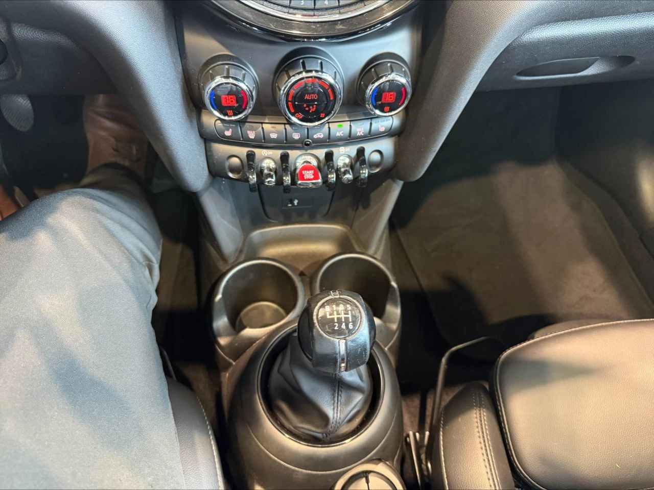 2019 Mini Cooper Cooper https://www.acuramontrealcentre.com/resize/b990ff35b810a3abc0cc817b2ca24889-1