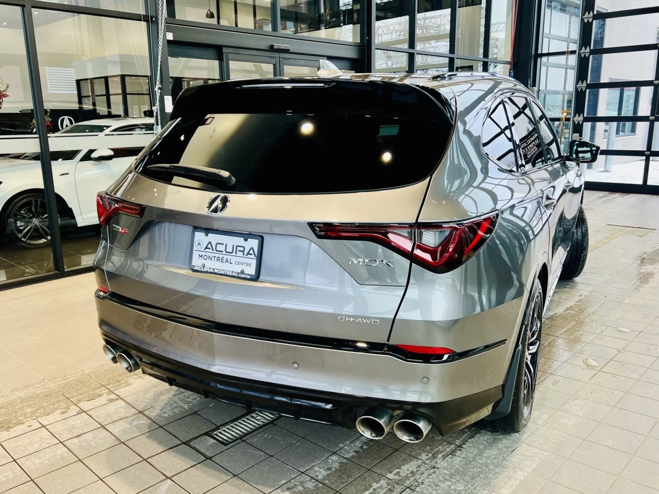 2024 Acura MDX Type S Ultra https://www.acuramontrealcentre.com/resize/b990ff35b810a3abc0cc817b2ca24889-1