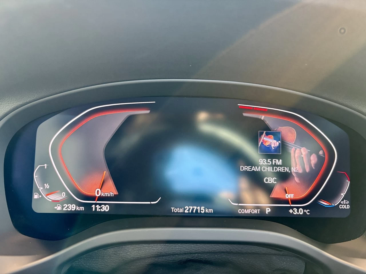 2025 BMW X4 xDrive30i https://www.acuramontrealcentre.com/resize/b990ff35b810a3abc0cc817b2ca24889-1