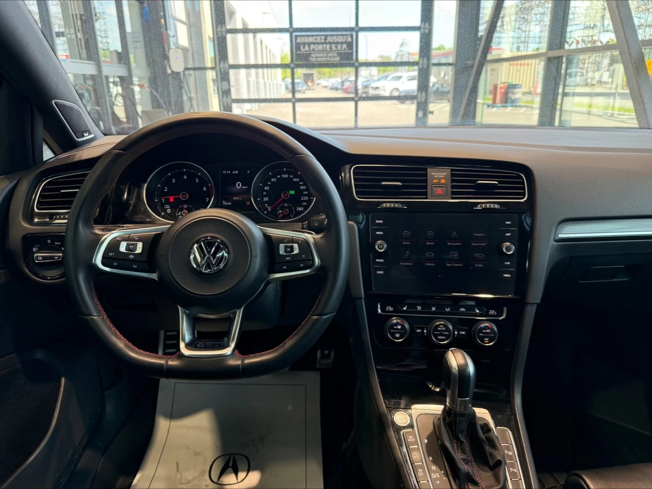 2019 Volkswagen Golf GTI Autobahn https://www.acuramontrealcentre.com/resize/b990ff35b810a3abc0cc817b2ca24889-1