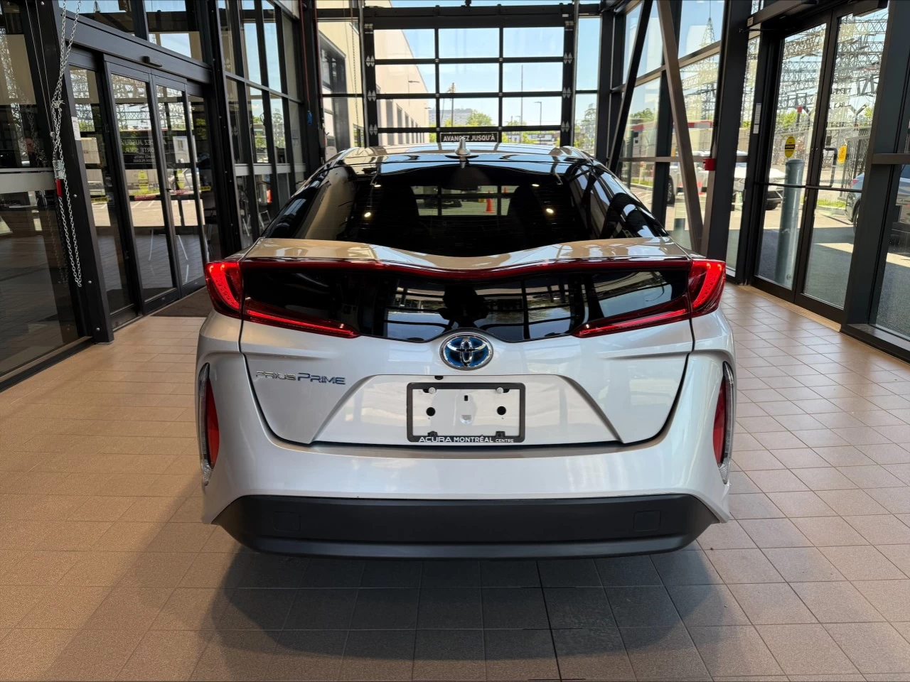 2019 Toyota Prius Prime Auto https://www.acuramontrealcentre.com/resize/b990ff35b810a3abc0cc817b2ca24889-1