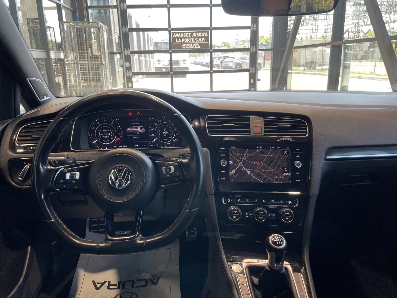2019 Volkswagen Golf R Manual https://www.acuramontrealcentre.com/resize/b990ff35b810a3abc0cc817b2ca24889-1