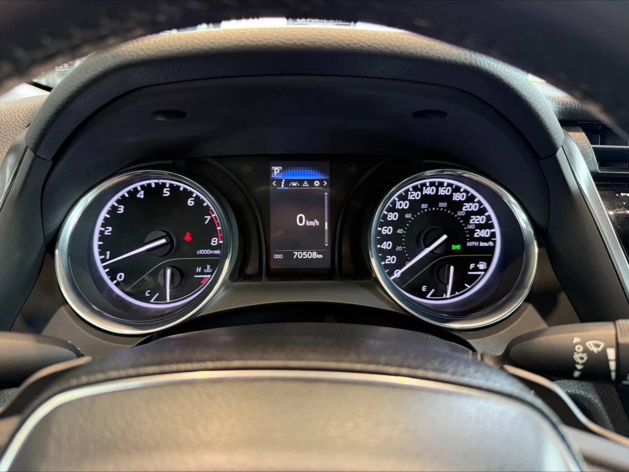 2019 Toyota Camry SE https://www.acuramontrealcentre.com/resize/b990ff35b810a3abc0cc817b2ca24889-1