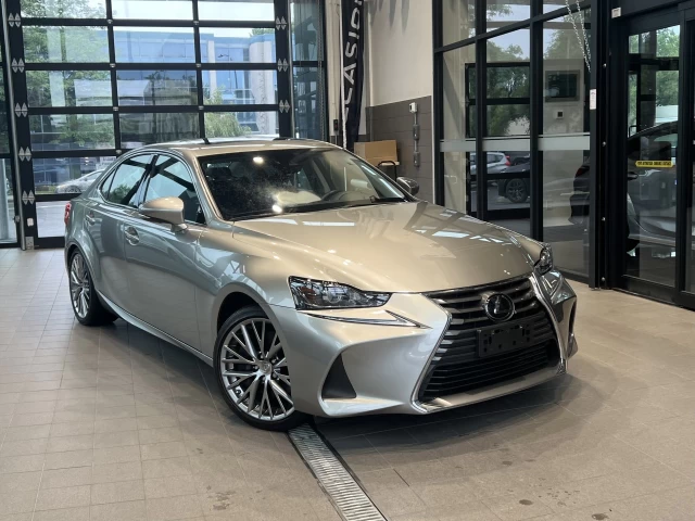 Lexus IS300 IS 300 2019