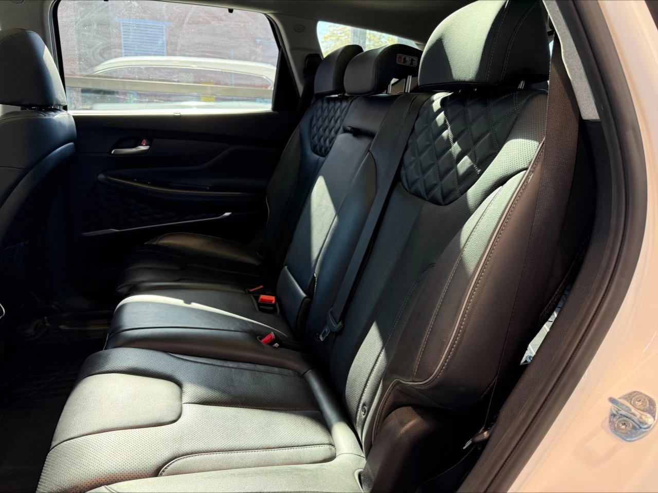 2022 Hyundai Santa Fe Luxury PHEV https://www.acuramontrealcentre.com/resize/b990ff35b810a3abc0cc817b2ca24889-1