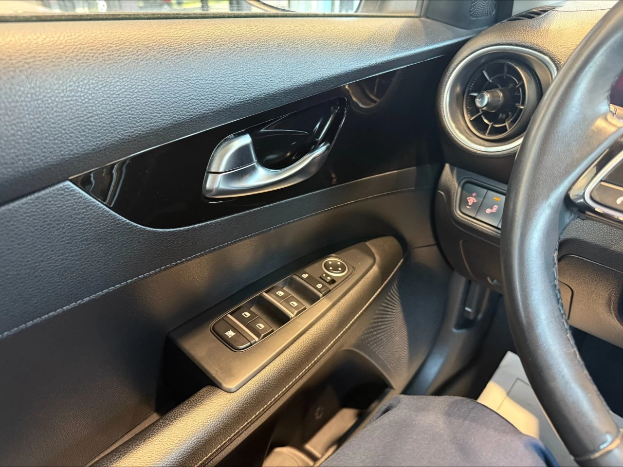 2020 Kia Forte EX https://www.acuramontrealcentre.com/resize/b990ff35b810a3abc0cc817b2ca24889-1