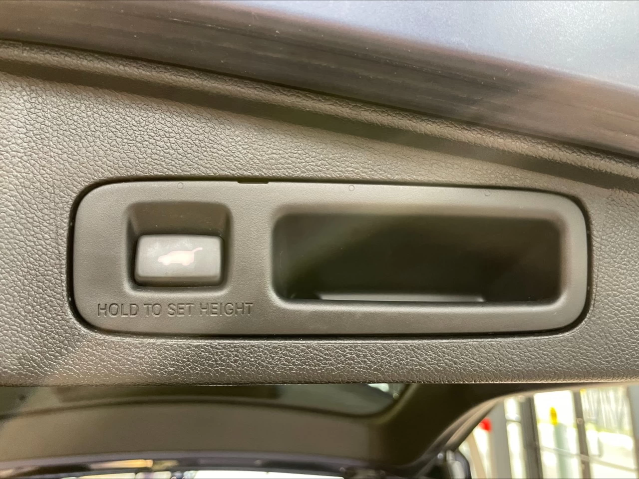 2022 Honda CR-V EX-L https://www.acuramontrealcentre.com/resize/b990ff35b810a3abc0cc817b2ca24889-1