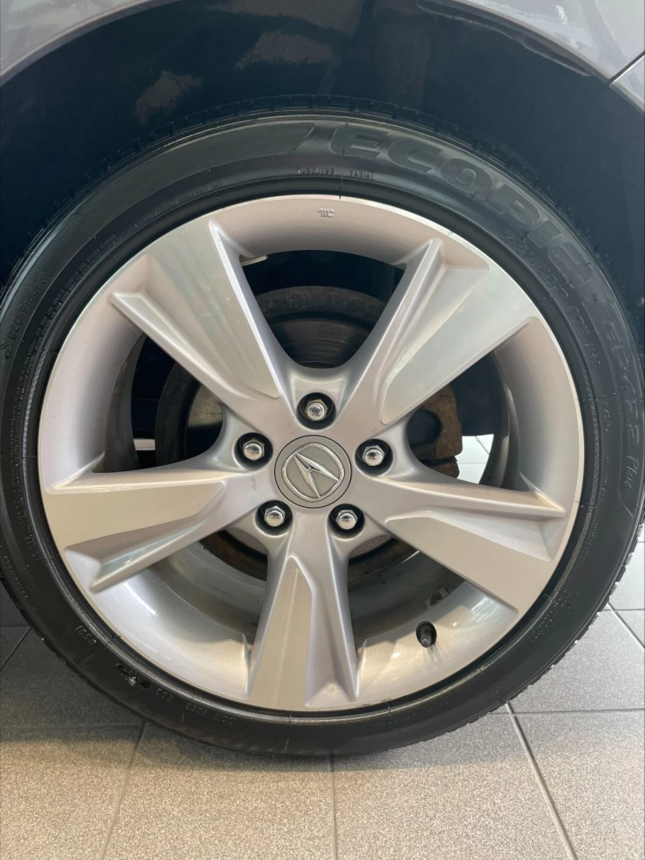 2015 Acura ILX Premium Pkg https://www.acuramontrealcentre.com/resize/b990ff35b810a3abc0cc817b2ca24889-1