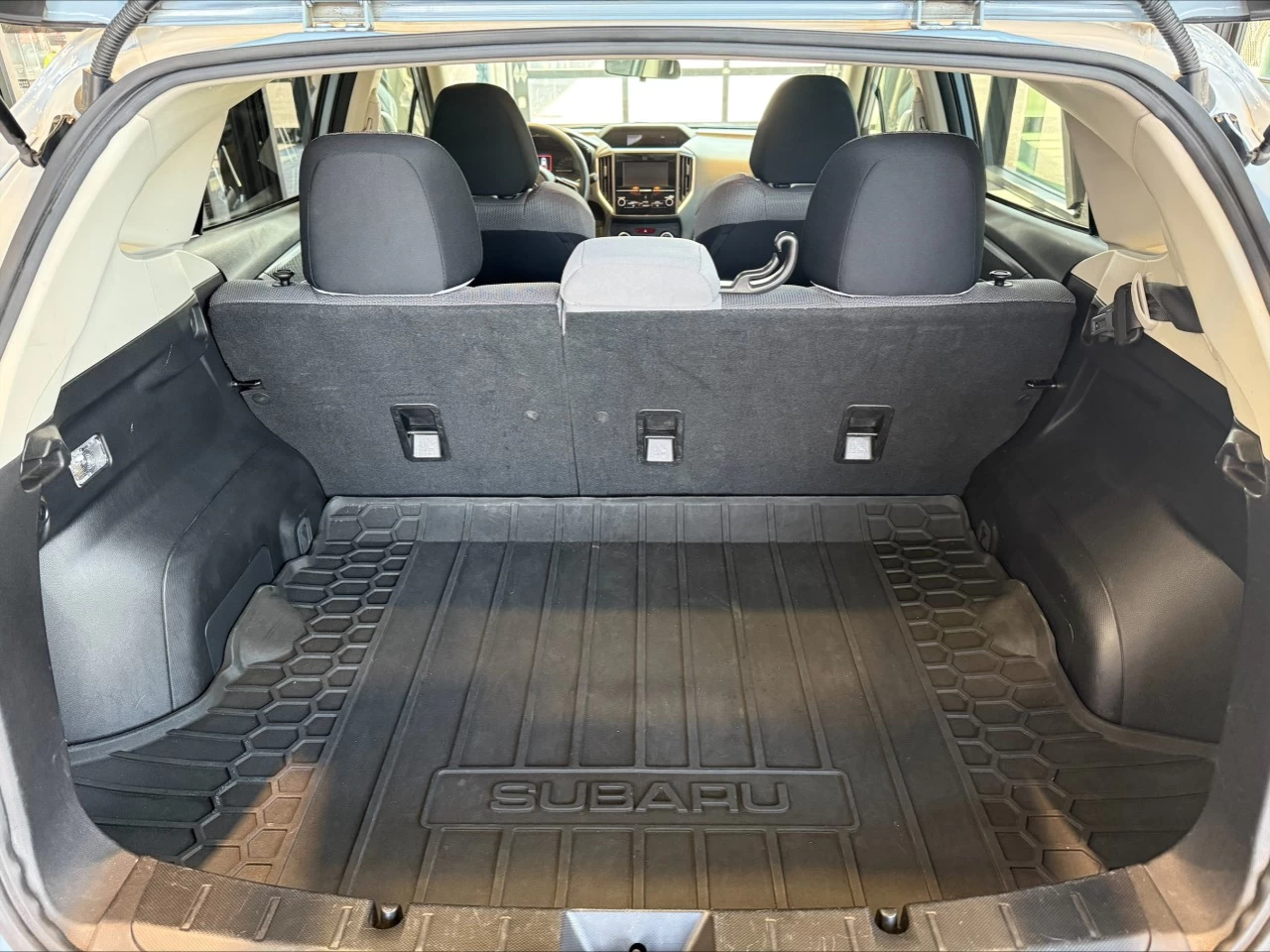 2021 Subaru Crosstrek Convenience https://www.acuramontrealcentre.com/resize/b990ff35b810a3abc0cc817b2ca24889-1