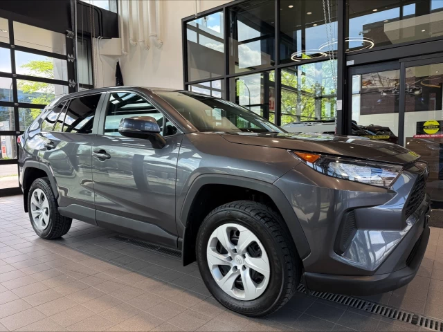 Toyota RAV4 LE 2023