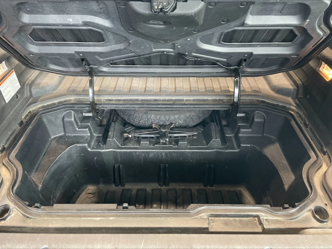 2017 Honda Ridgeline Sport https://www.acuramontrealcentre.com/resize/b990ff35b810a3abc0cc817b2ca24889-1