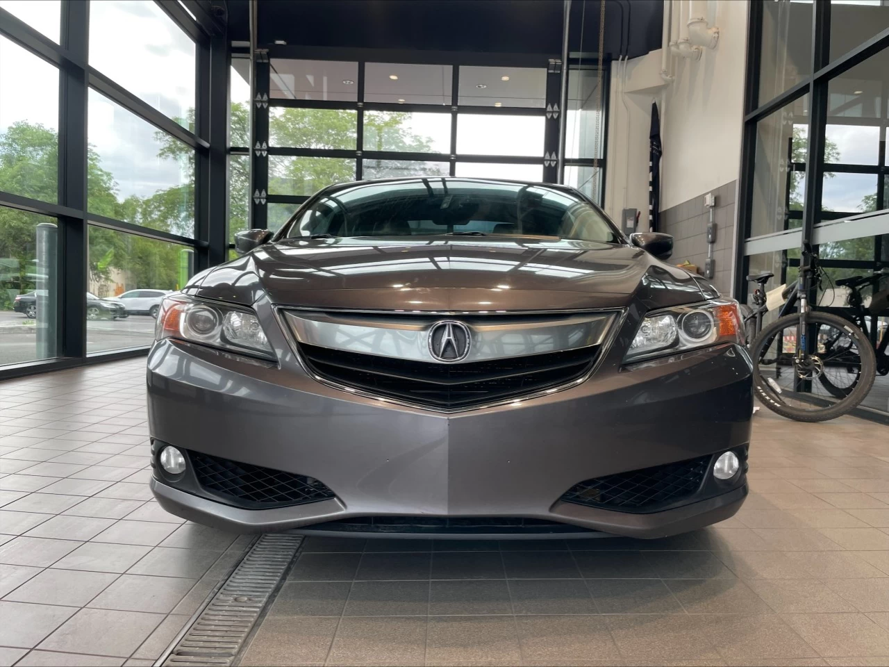 2015 Acura ILX Premium Pkg https://www.acuramontrealcentre.com/resize/b990ff35b810a3abc0cc817b2ca24889-1