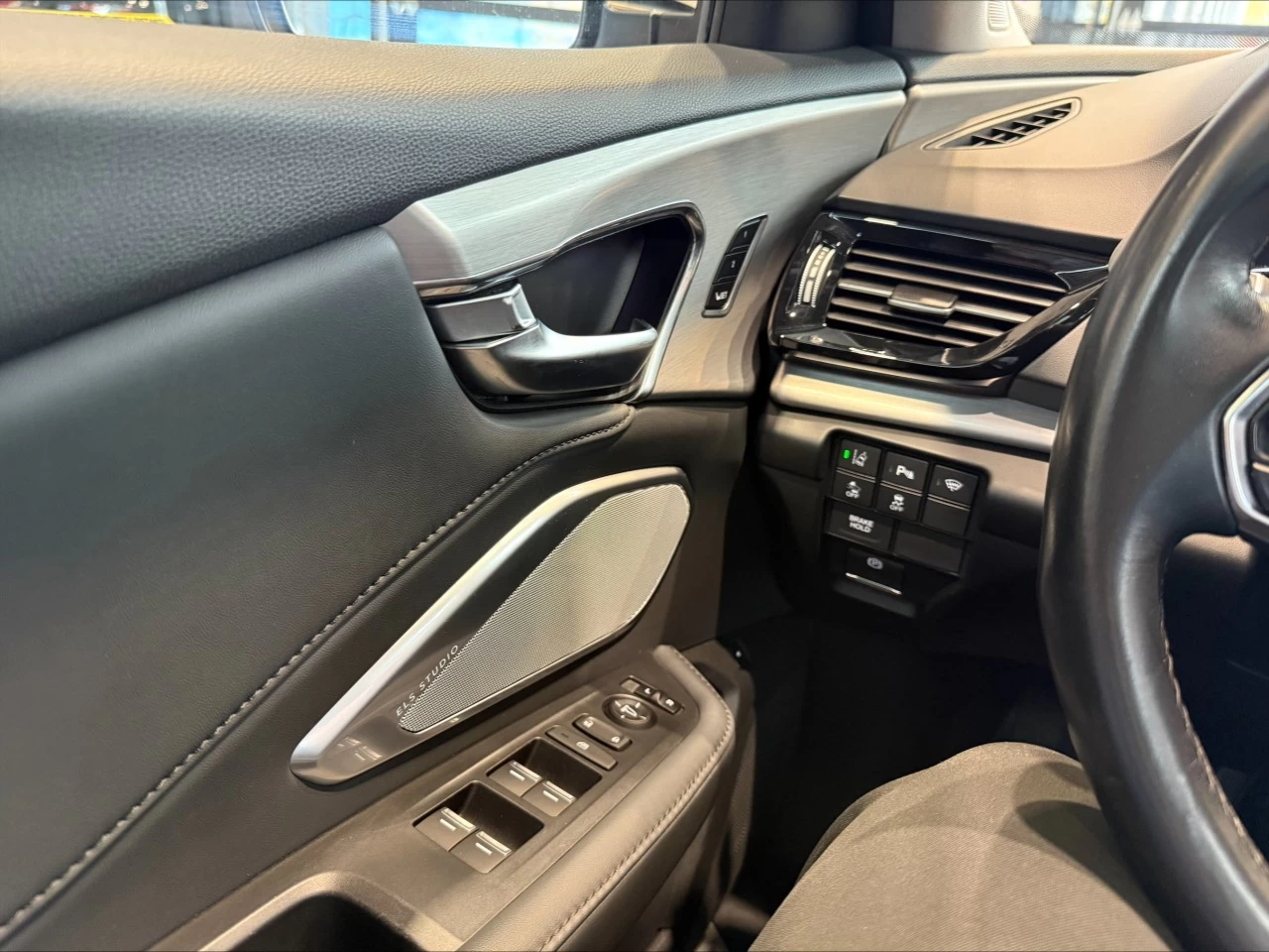 2021 Acura RDX Tech https://www.acuramontrealcentre.com/resize/b990ff35b810a3abc0cc817b2ca24889-1