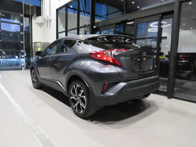 Toyota C-HR XLE Premium 2022