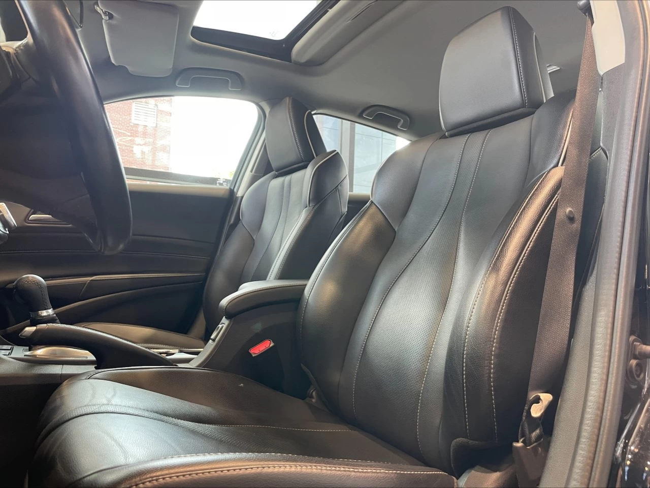 2021 Acura ILX Premium https://www.acuramontrealcentre.com/resize/b990ff35b810a3abc0cc817b2ca24889-1