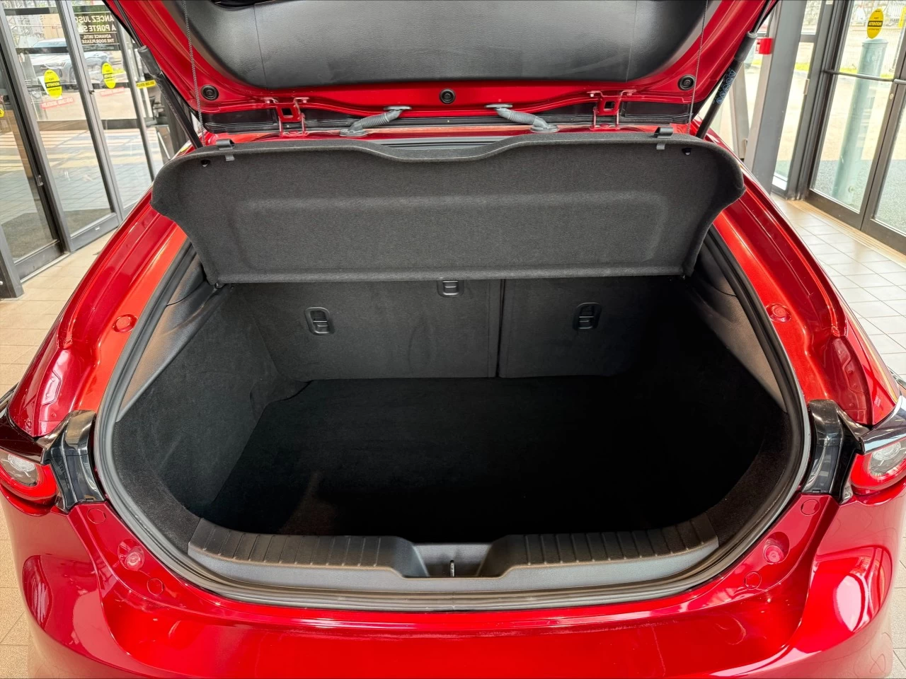 2022 Mazda 3 Sport GS https://www.acuramontrealcentre.com/resize/b990ff35b810a3abc0cc817b2ca24889-1