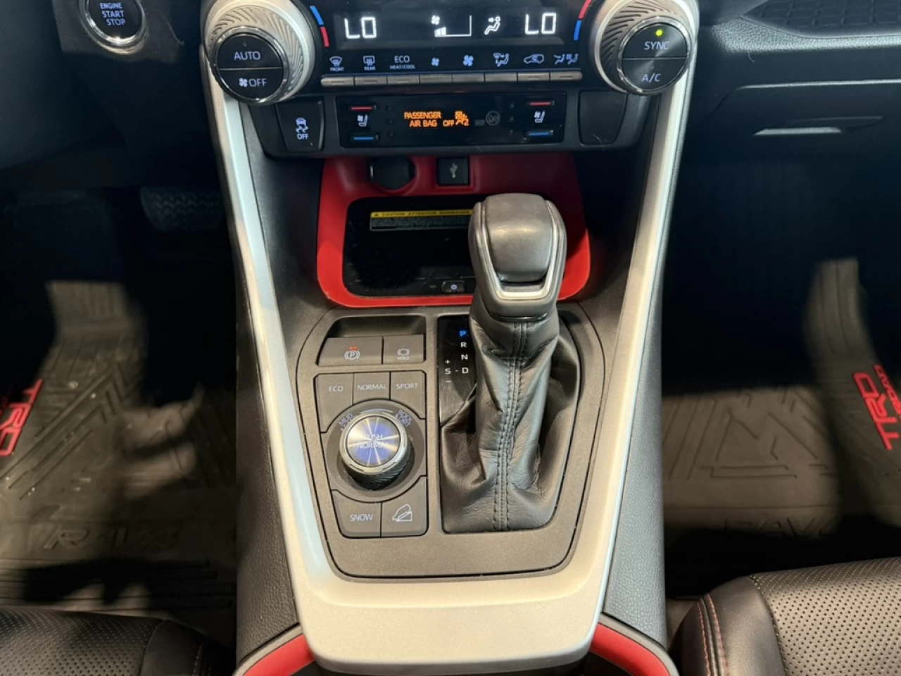 2021 Toyota RAV4 Trail https://www.acuramontrealcentre.com/resize/b990ff35b810a3abc0cc817b2ca24889-1