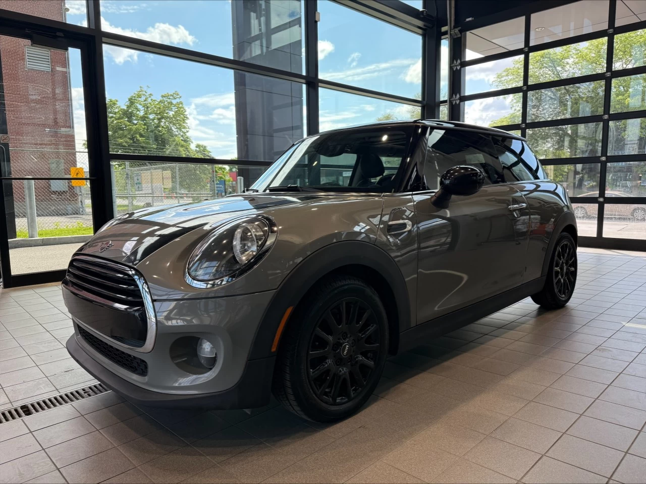 2019 Mini Cooper Cooper https://www.acuramontrealcentre.com/resize/b990ff35b810a3abc0cc817b2ca24889-1