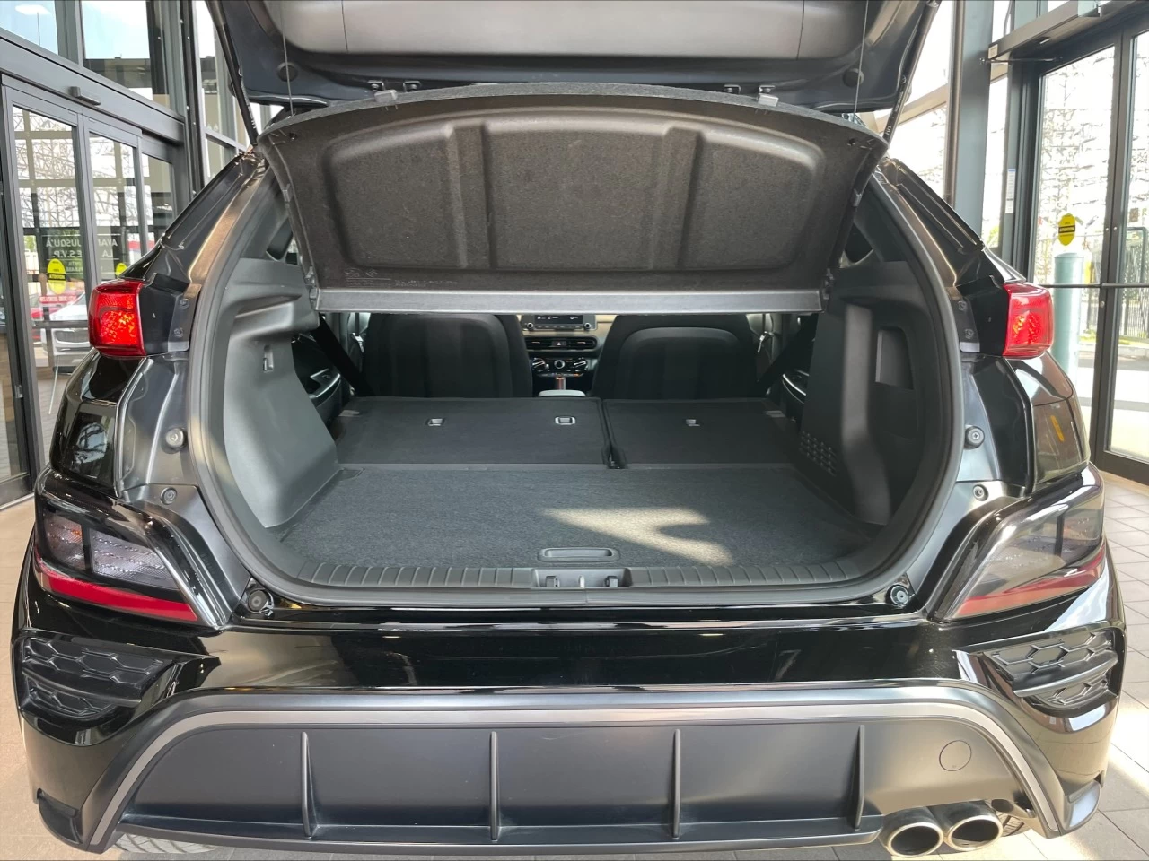 2022 Hyundai Kona 1.6T N Line https://www.acuramontrealcentre.com/resize/b990ff35b810a3abc0cc817b2ca24889-1