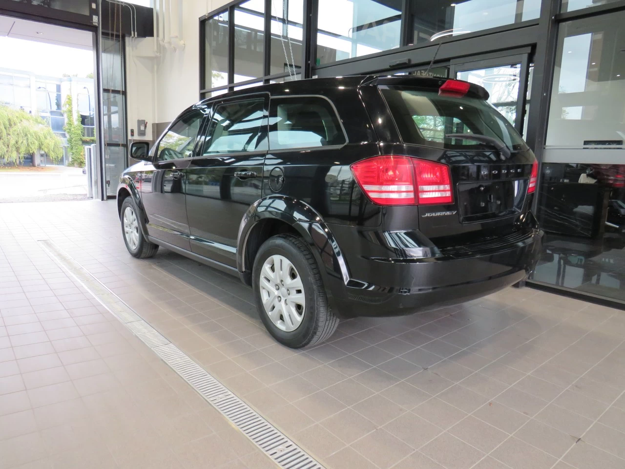2016 Dodge Journey SE https://www.acuramontrealcentre.com/resize/b990ff35b810a3abc0cc817b2ca24889-1