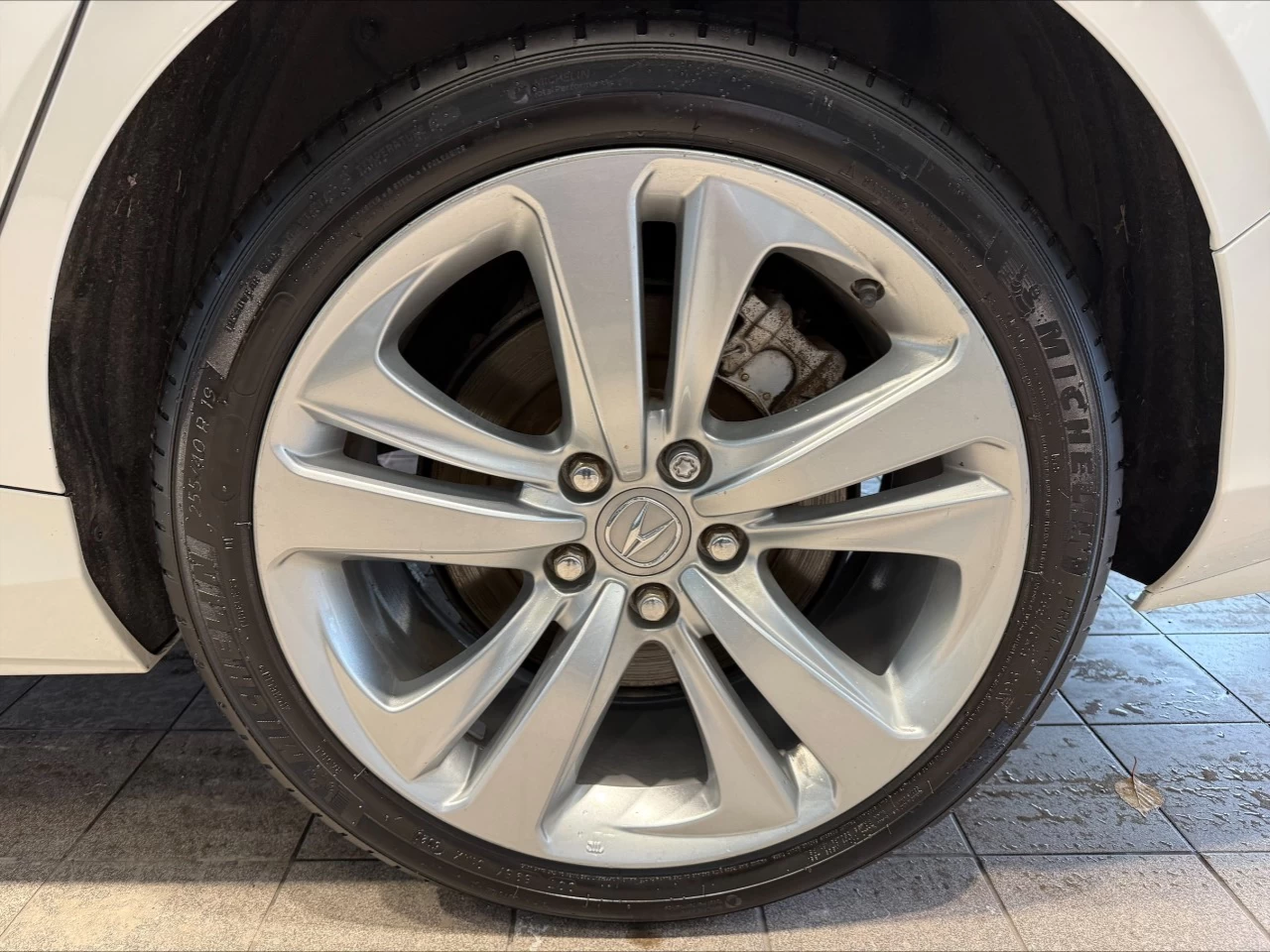 2021 Acura TLX Tech https://www.acuramontrealcentre.com/resize/b990ff35b810a3abc0cc817b2ca24889-1