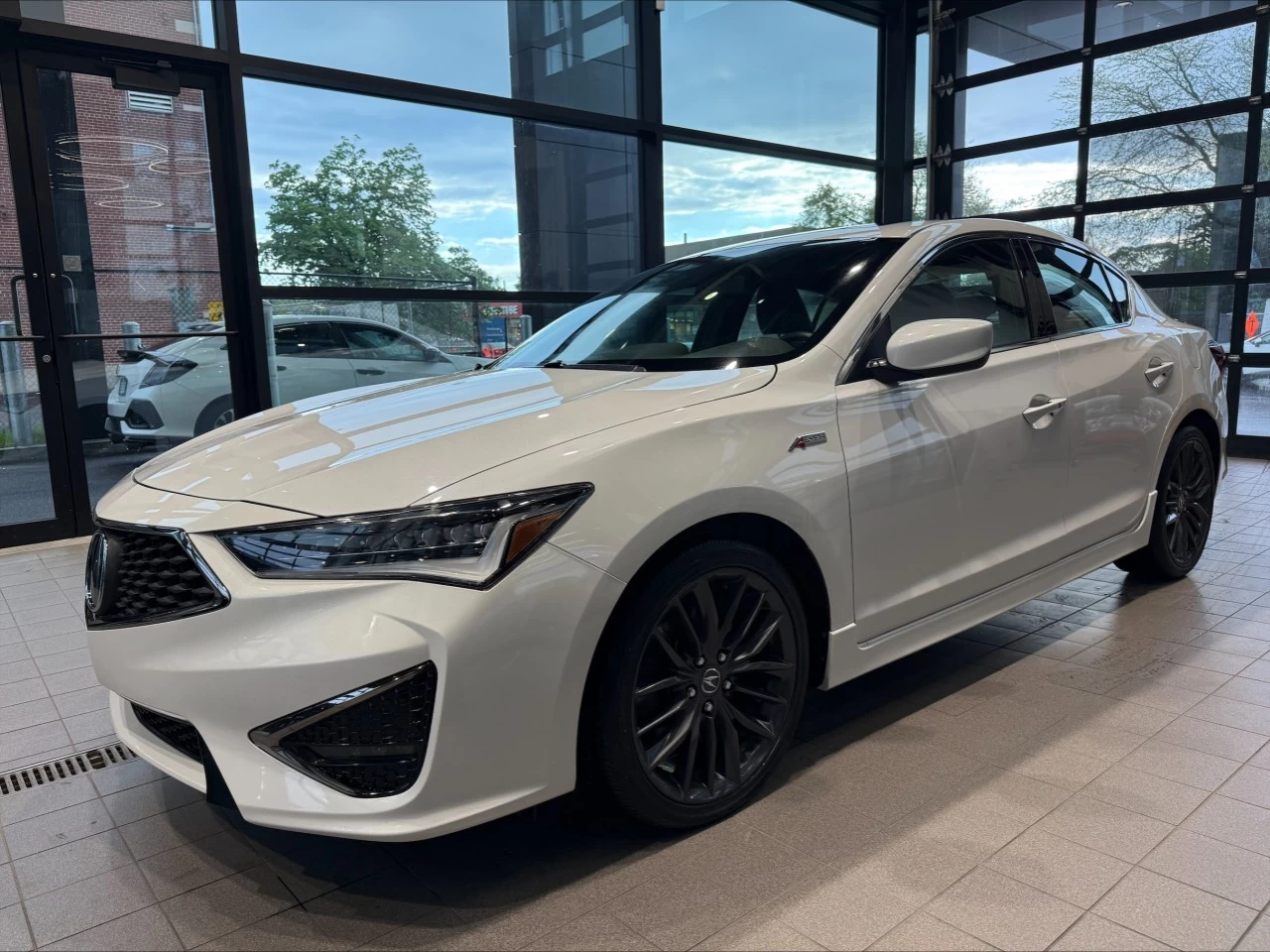 2019 Acura ILX A-Spec https://www.acuramontrealcentre.com/resize/b990ff35b810a3abc0cc817b2ca24889-1