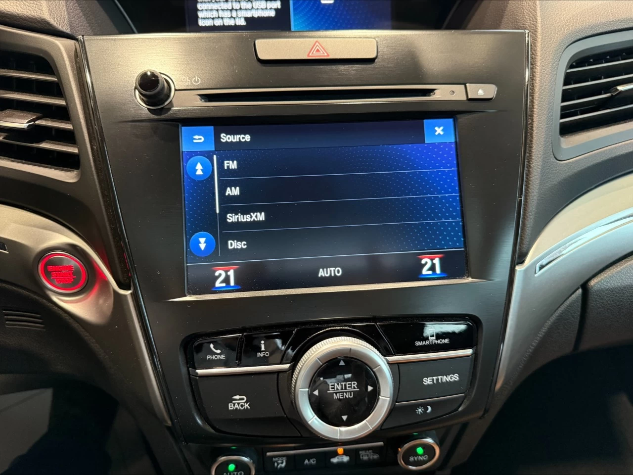 2020 Acura ILX Premium https://www.acuramontrealcentre.com/resize/b990ff35b810a3abc0cc817b2ca24889-1