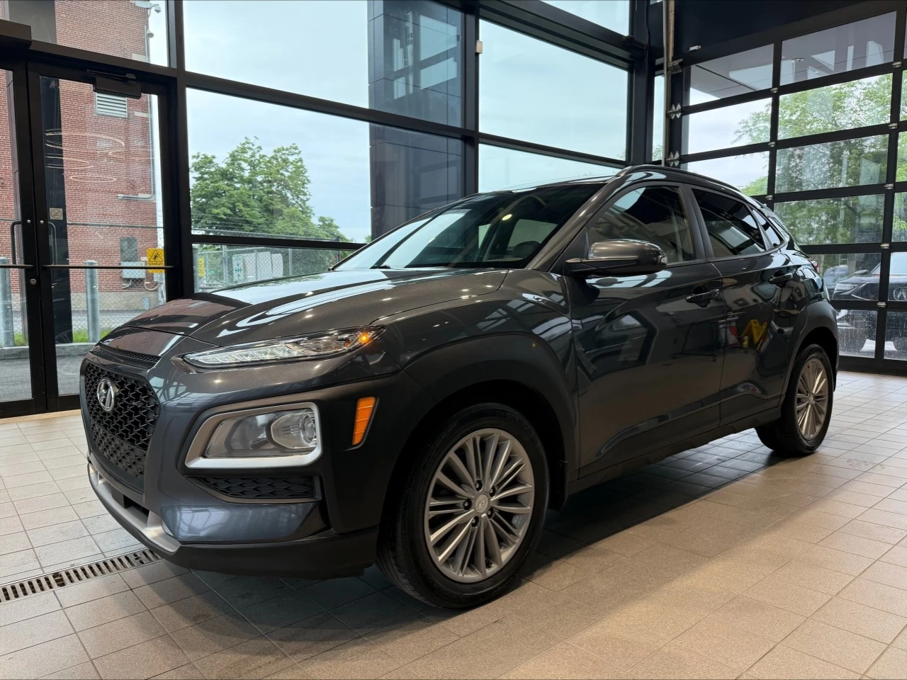 2020 Hyundai Kona Luxury https://www.acuramontrealcentre.com/resize/b990ff35b810a3abc0cc817b2ca24889-1