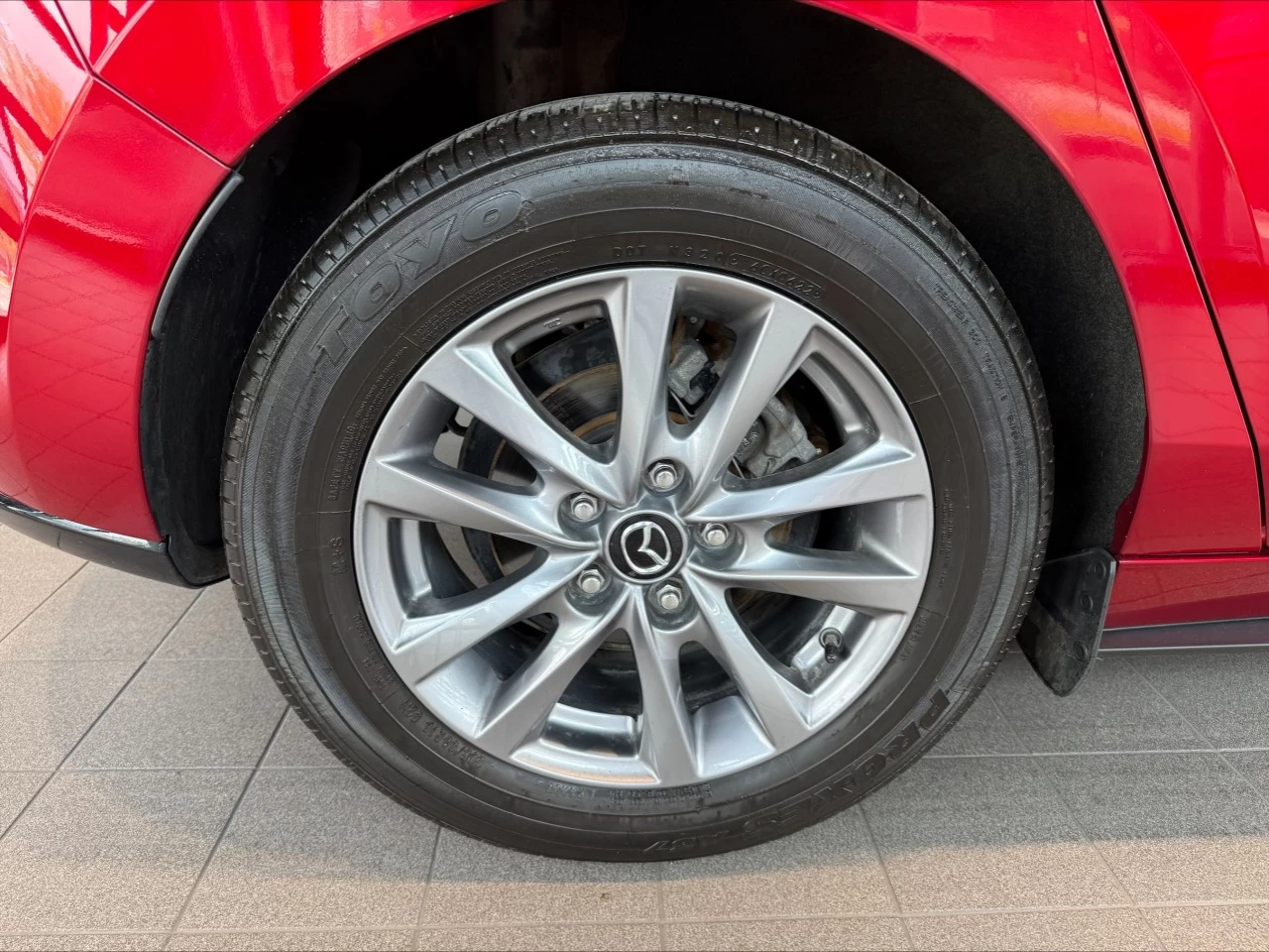 2022 Mazda 3 Sport GS https://www.acuramontrealcentre.com/resize/b990ff35b810a3abc0cc817b2ca24889-1