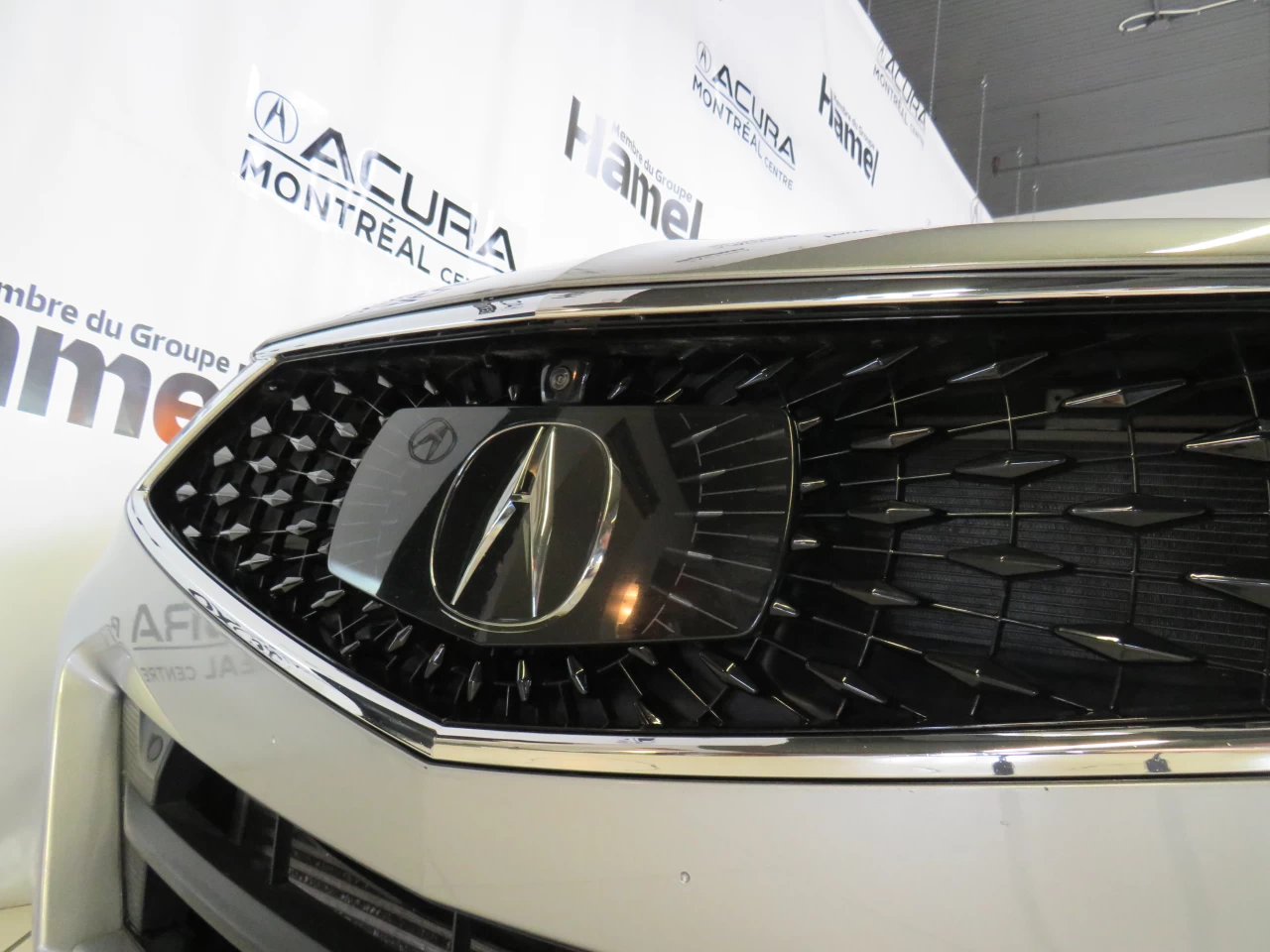 2021 Acura TLX Platinum Elite https://www.acuramontrealcentre.com/resize/b990ff35b810a3abc0cc817b2ca24889-1