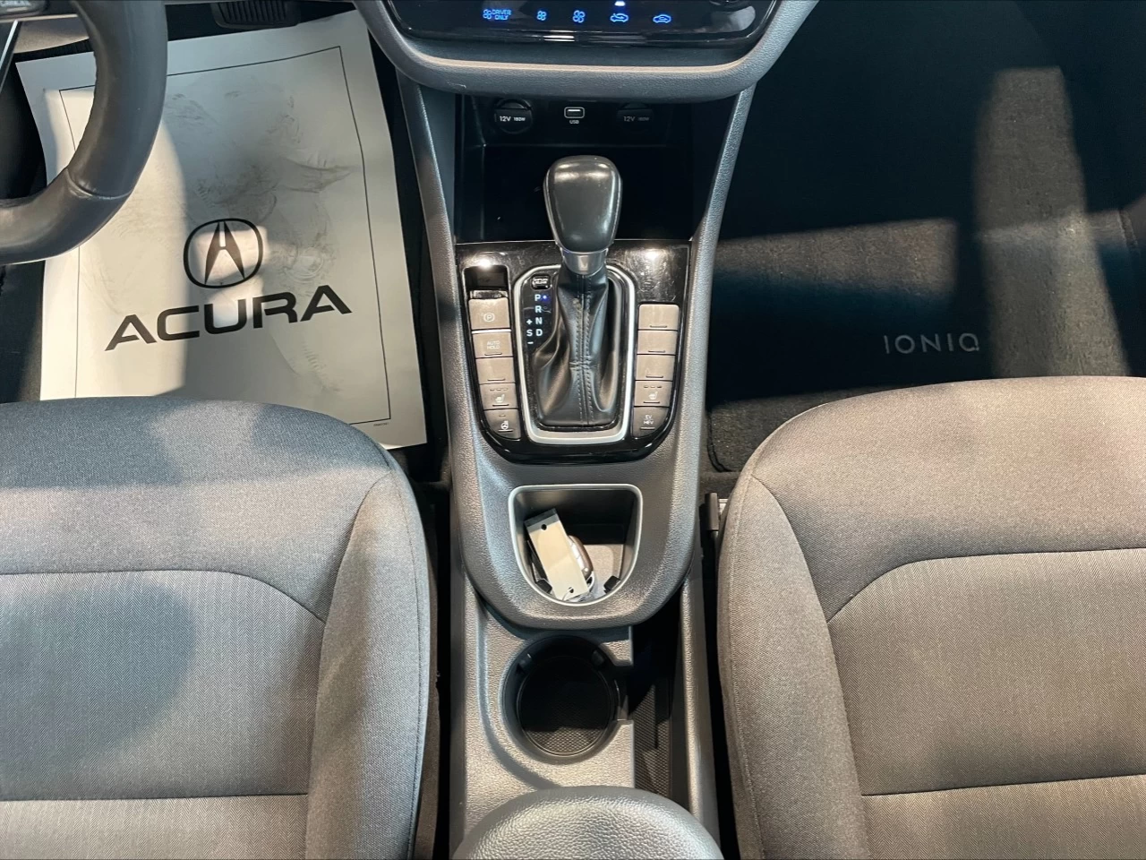 2020 Hyundai Ioniq Preferred https://www.acuramontrealcentre.com/resize/b990ff35b810a3abc0cc817b2ca24889-1