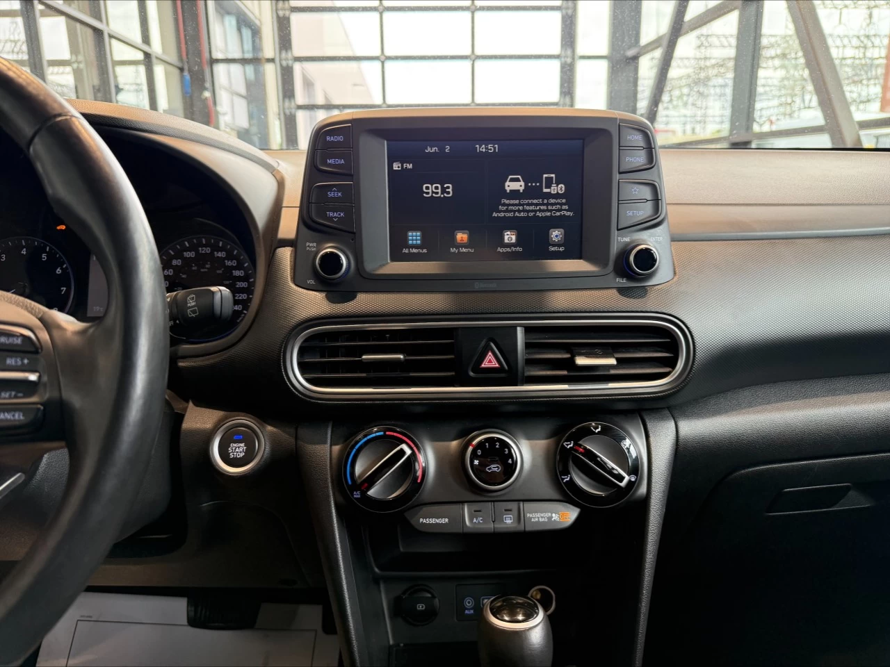 2020 Hyundai Kona Preferred https://www.acuramontrealcentre.com/resize/b990ff35b810a3abc0cc817b2ca24889-1