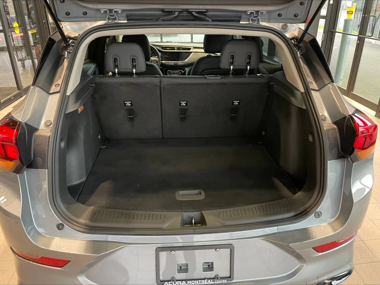 2023 Buick Encore GX Preferred https://www.acuramontrealcentre.com/resize/b990ff35b810a3abc0cc817b2ca24889-1