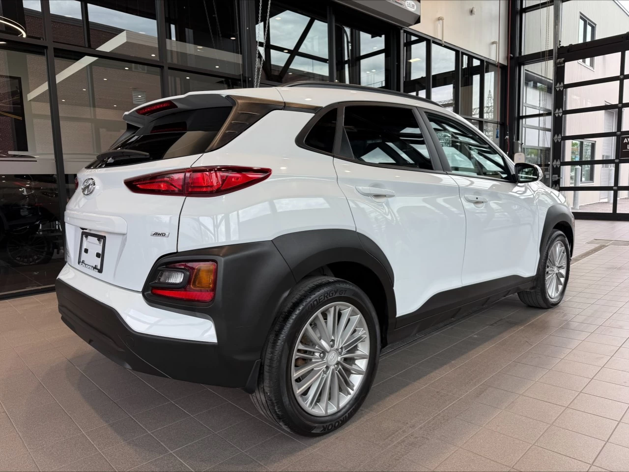 2020 Hyundai Kona Preferred https://www.acuramontrealcentre.com/resize/b990ff35b810a3abc0cc817b2ca24889-1