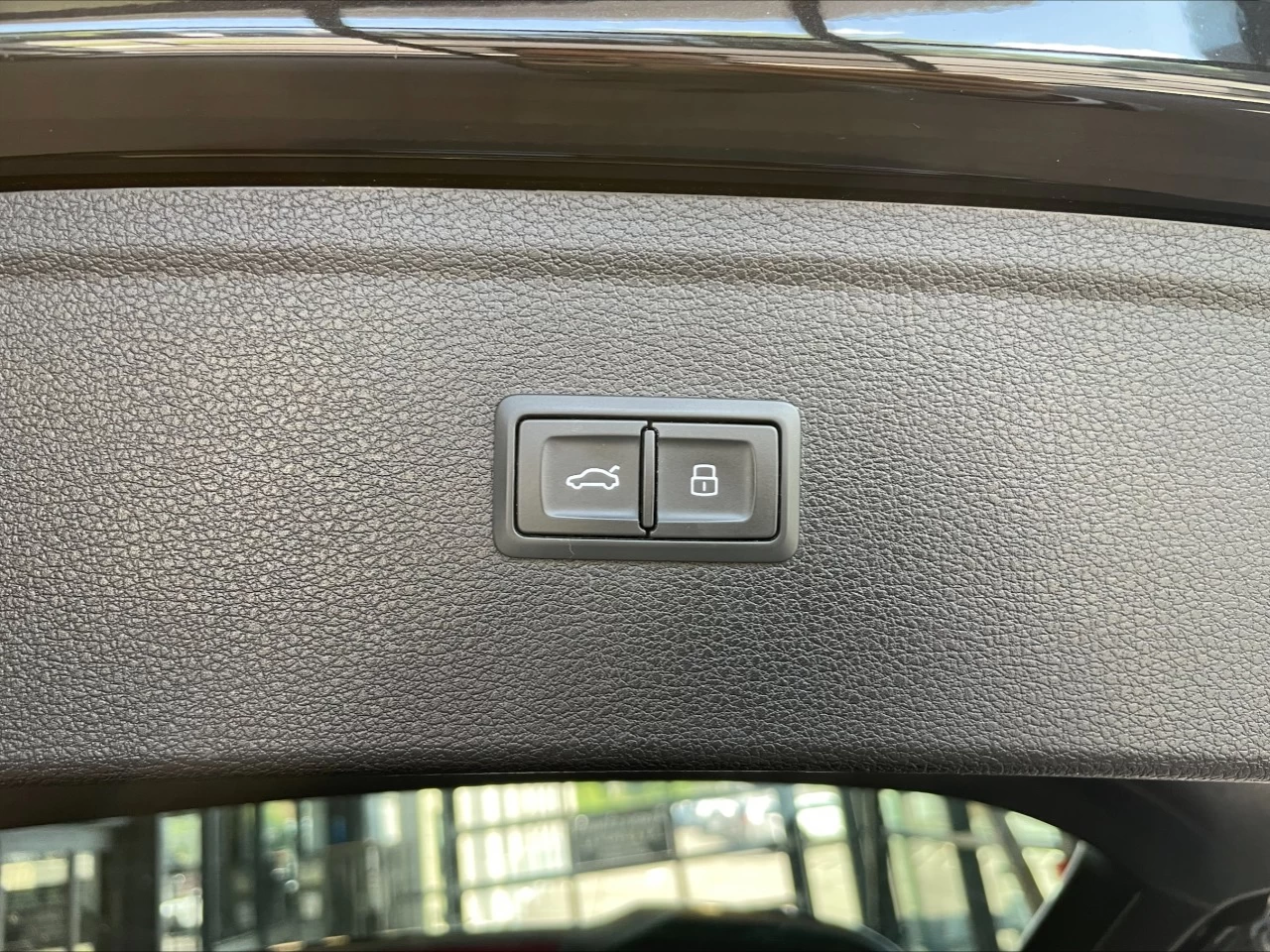 2021 Audi Q5 Progressiv https://www.acuramontrealcentre.com/resize/b990ff35b810a3abc0cc817b2ca24889-1