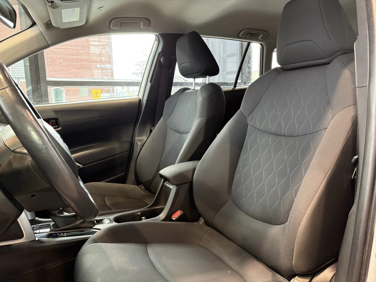 2023 Toyota Corolla Cross LE Image principale