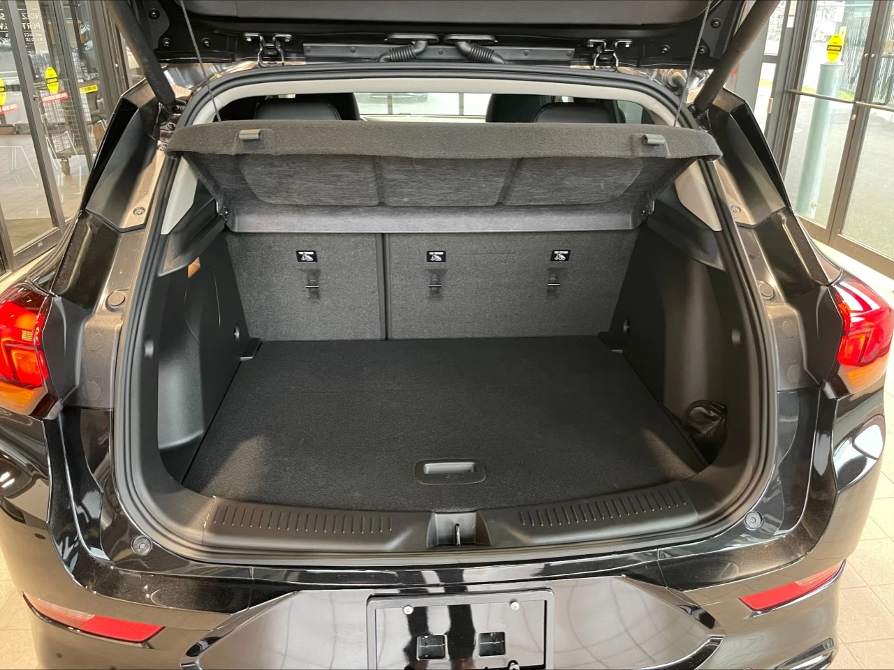 2023 Buick Encore GX Preferred https://www.acuramontrealcentre.com/resize/b990ff35b810a3abc0cc817b2ca24889-1