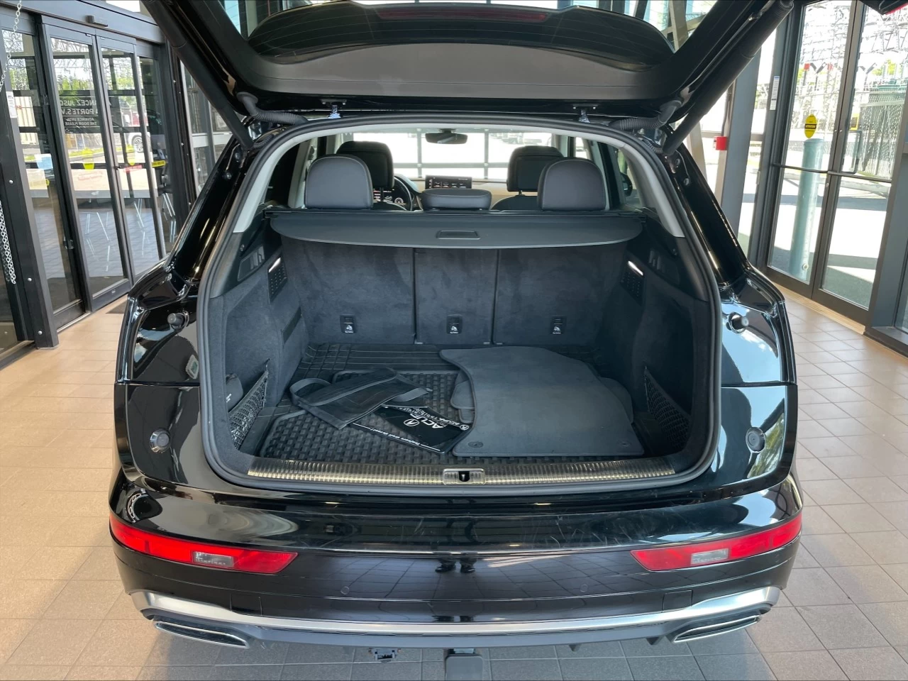 2021 Audi Q5 Progressiv https://www.acuramontrealcentre.com/resize/b990ff35b810a3abc0cc817b2ca24889-1