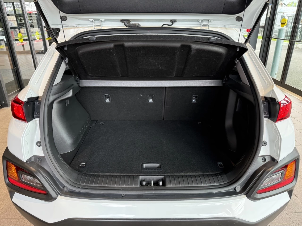 2020 Hyundai Kona Preferred https://www.acuramontrealcentre.com/resize/b990ff35b810a3abc0cc817b2ca24889-1