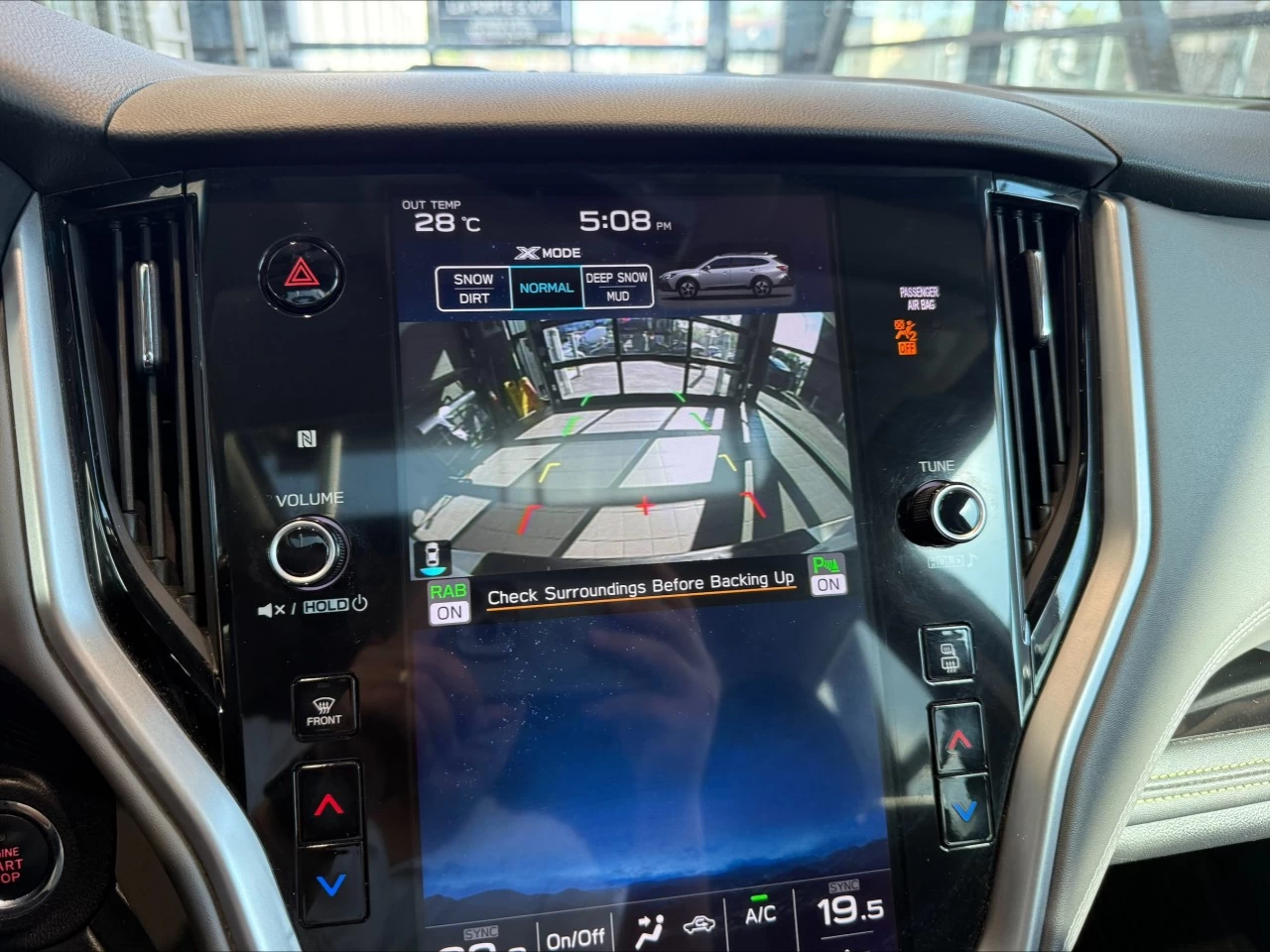 2020 Subaru Outback Outdoor XT https://www.acuramontrealcentre.com/resize/b990ff35b810a3abc0cc817b2ca24889-1