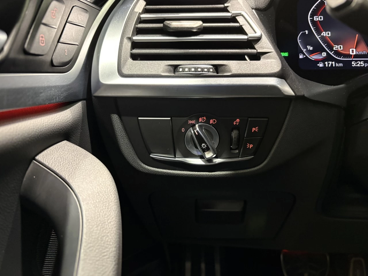 2023 BMW X3 M40i Image principale