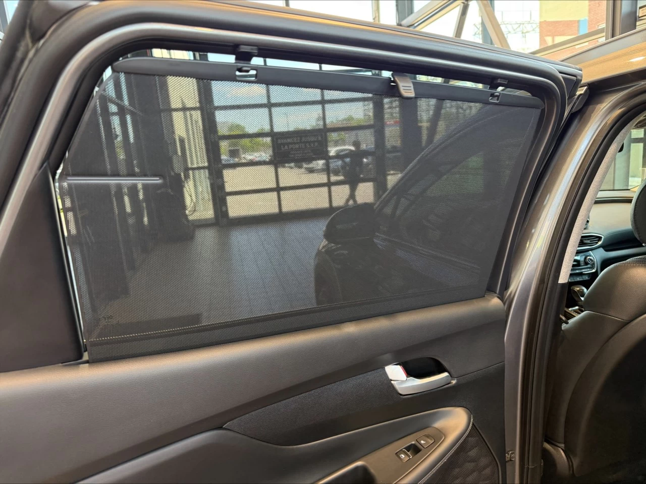 2019 Hyundai Santa Fe Luxury https://www.acuramontrealcentre.com/resize/b990ff35b810a3abc0cc817b2ca24889-1